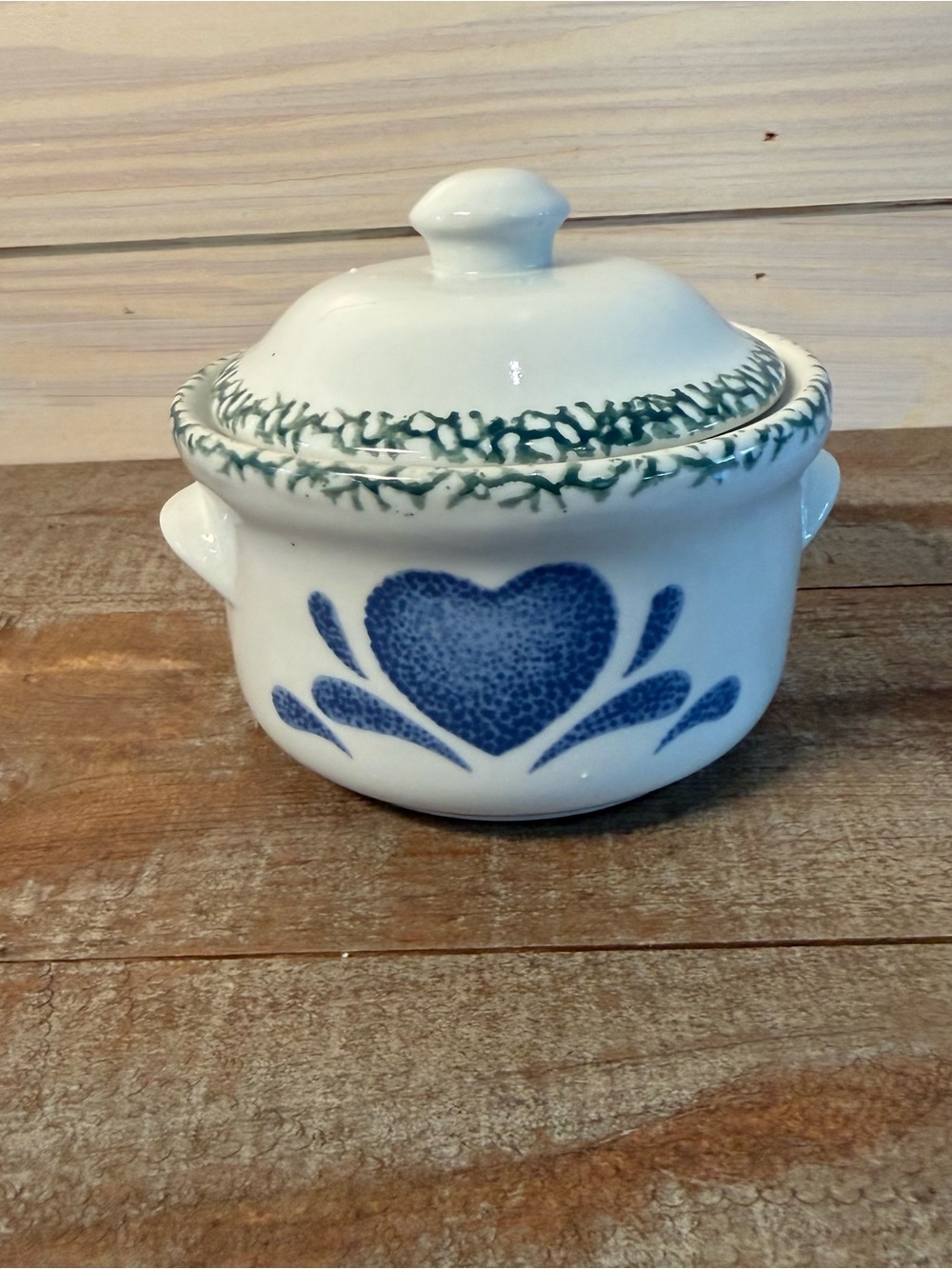 Vintage Pottery Soup Bowl Casserole Dish Blue Heart with Lid Handle Spongeware